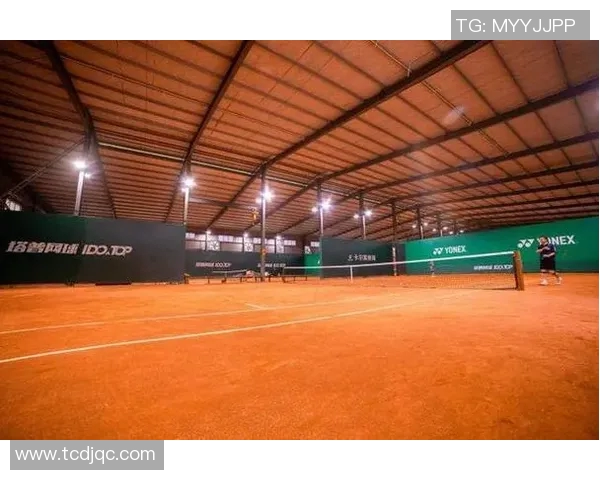 武汉网球队的阵地战揭秘：深度解析网球战术与团队协作