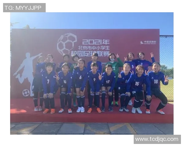 深圳足球队与西安足球队赛后复盘探讨战术灵活性与应变能力分析 深圳足球队与西安足球队赛后复盘探讨战术灵活性与应变能力分析